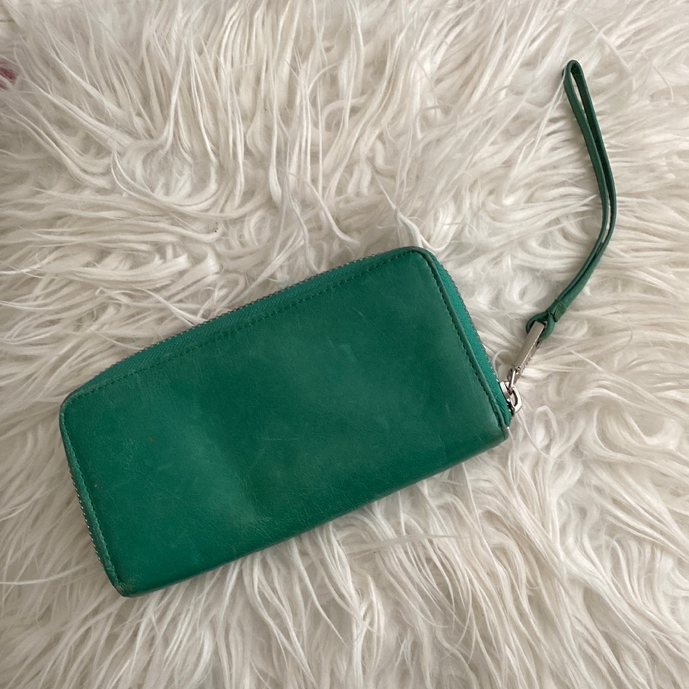 Green hobo wallet